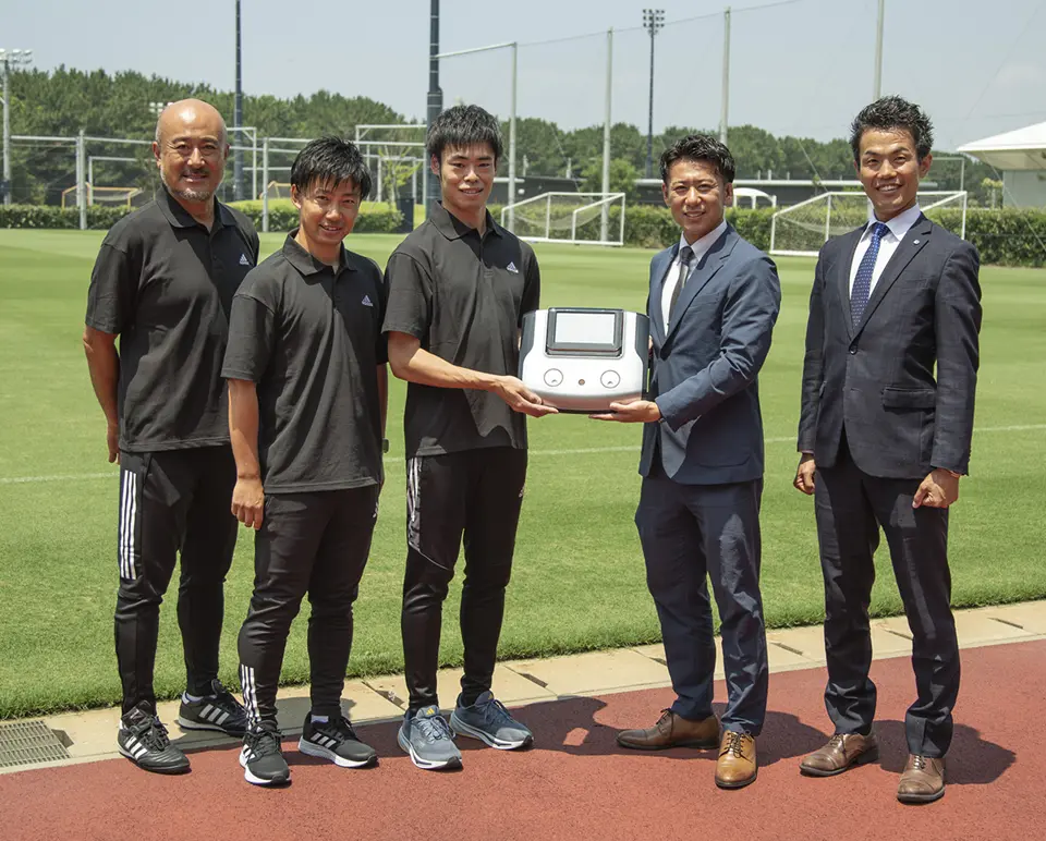 photo: photo session width the Japan Football Association