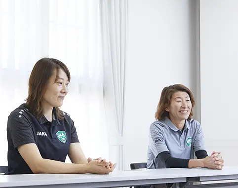 Midori Honda and Reiko Nishii answered various questions