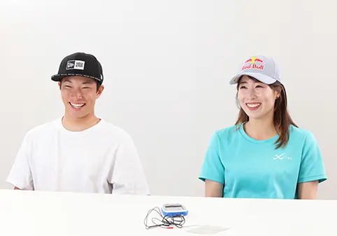 Miyabi Onitsuka and Kira Kimura answered various questions