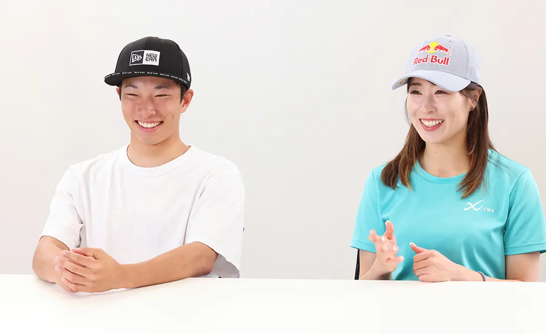 Miyabi Onitsuka and Kira Kimura answered various questions